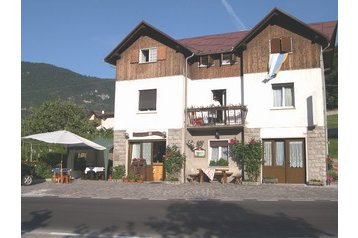 Italia Privát Cavedago, Exterior